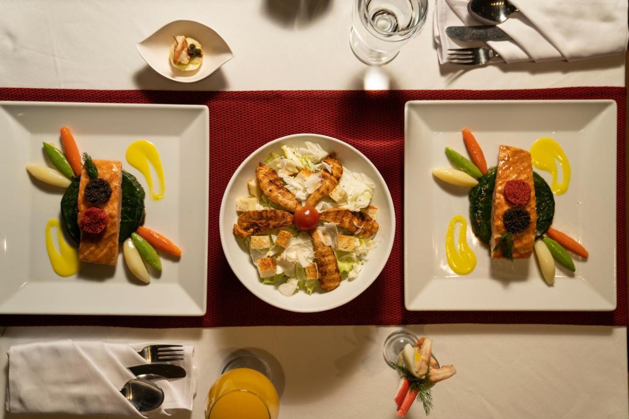 ホテル Grand Ocean El Sokhna アインソフナ エクステリア 写真 A meal prepared by a private chef
