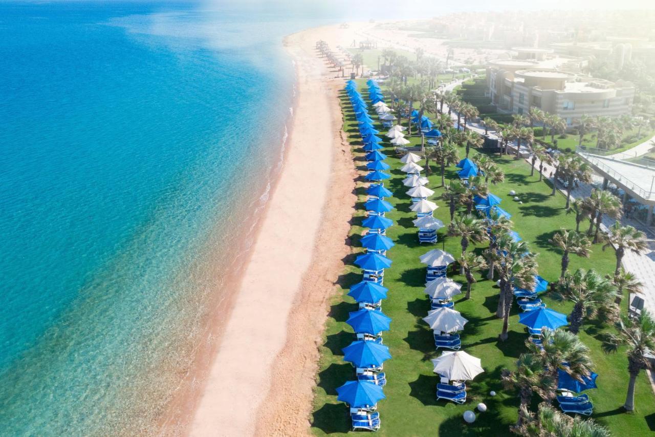 ホテル Grand Ocean El Sokhna アインソフナ エクステリア 写真 Beach at the Grand Hotel